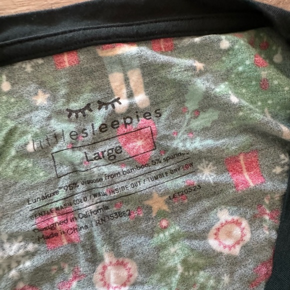 Little sleepies nutcracker pajama top - Picture 3 of 3